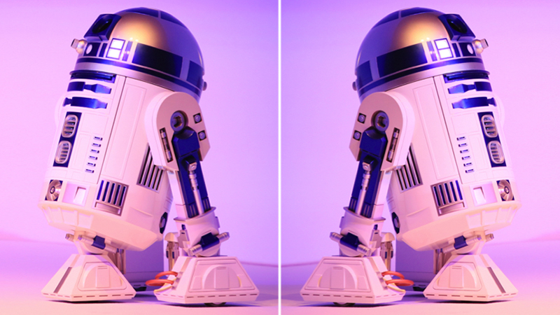 Illustration for article titled The Only Thing Cooler Than an R2-D2 Fridge Is an R2-D2 Fridge With a Built-In Projector